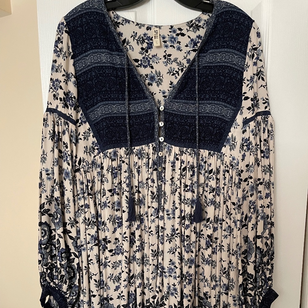 Spell Long sleeve dress